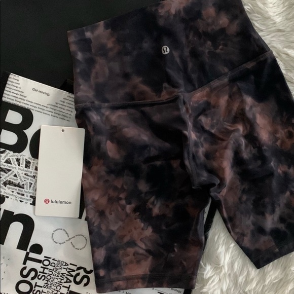 Lululemon align shorts size 4 - Picture 1 of 3